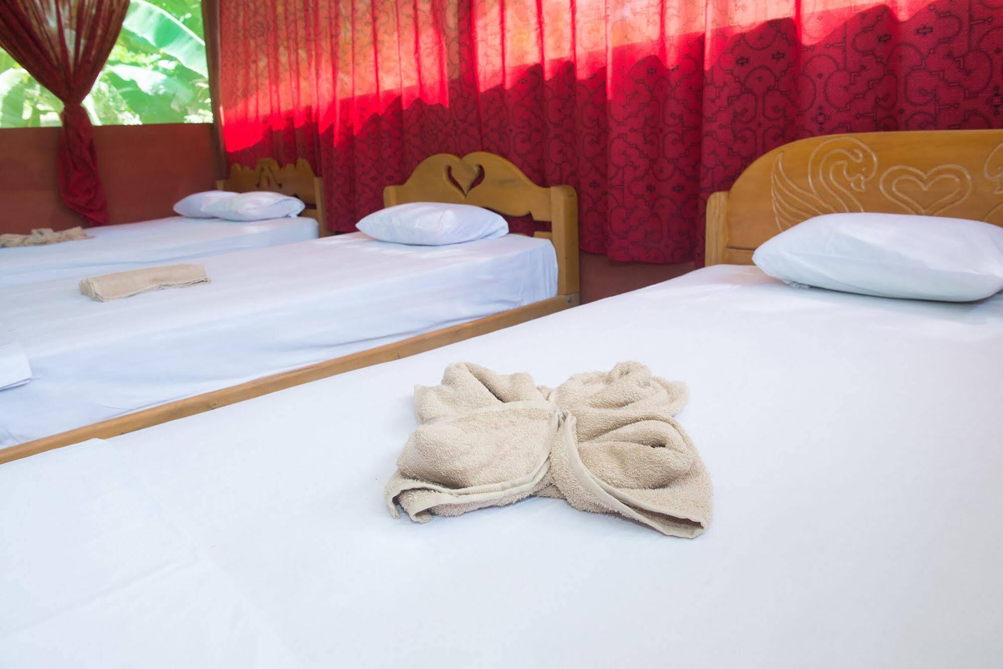 Maniti Expeditions Eco Lodge Икитос Экстерьер фото